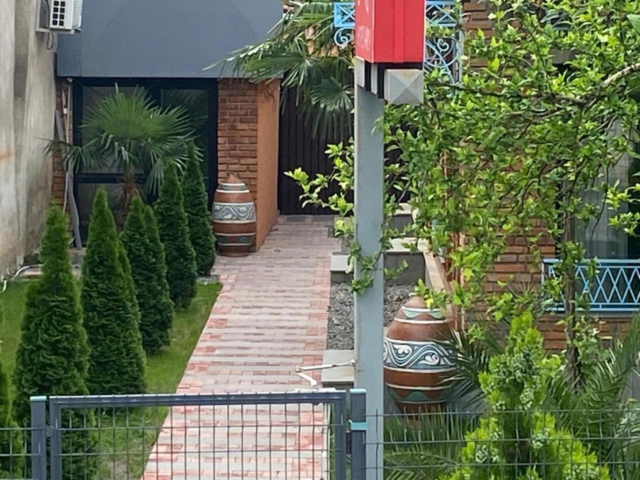 Hotel Varla Kʼutʼaisi Exterior foto